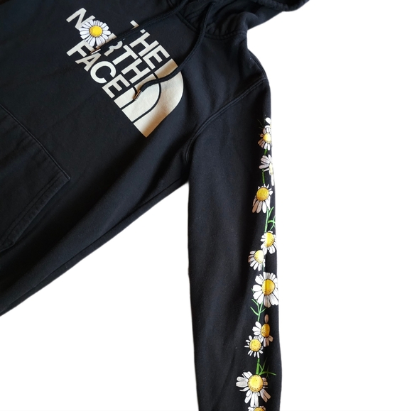 THE NORTH FACE Black Pullover Hoodie with Daisy Floral Print Size XS - Picture 3 of 3